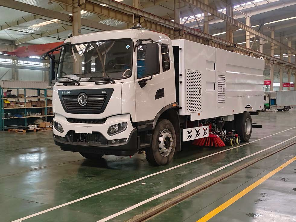 18吨纯电动洗扫车 HWA5180TXSEQBEV